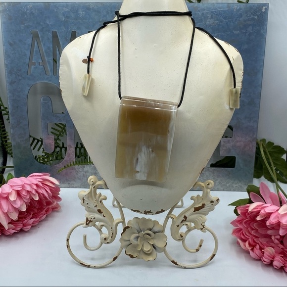 Rectangular Huge Shell Statement Necklace 29in - Picture 2 of 10